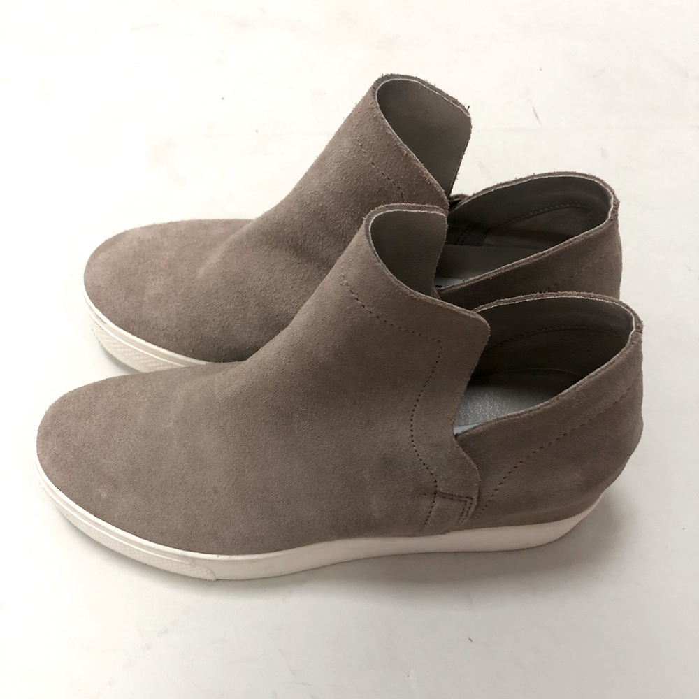 Steve Madden sneaker wedges!